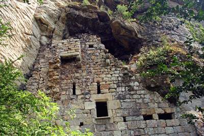 These cave dwellings that once served as refuges are visible through hiking trails