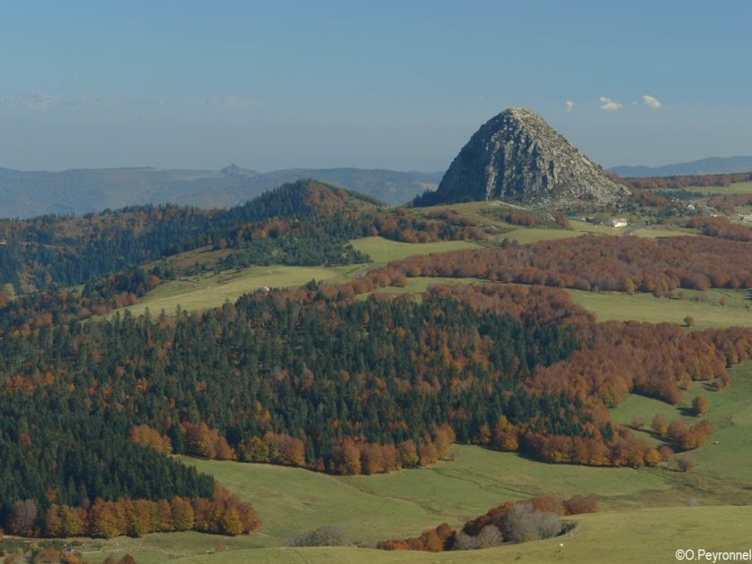 Mont Gerbier de Jonc is famous for its particular shape and its extraordinary natural and wild wealth.