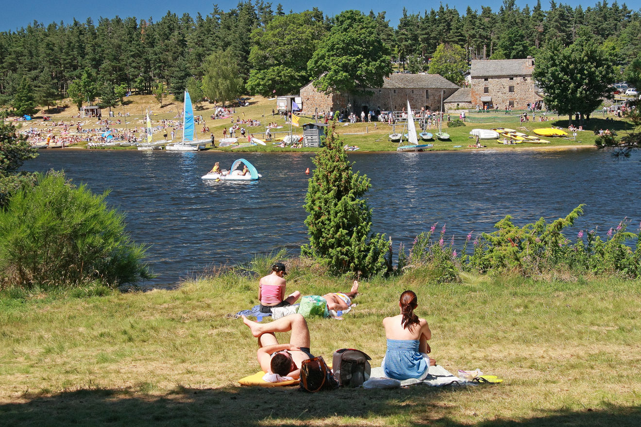 The lake allows swimming and boating
